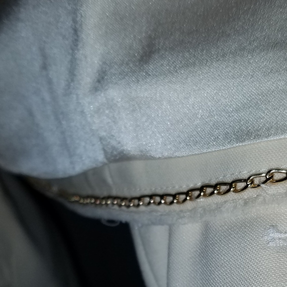 CHANEL Cream Suit w/ Frayed Hems CC & Buttons - Picture 7 of 8